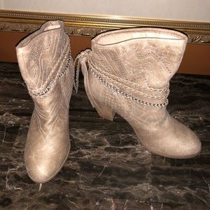 Cream heeled boots